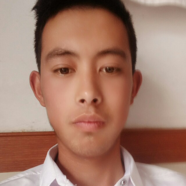 洛尘乐观的照片