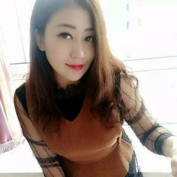 羽毛深拥义气的照片
