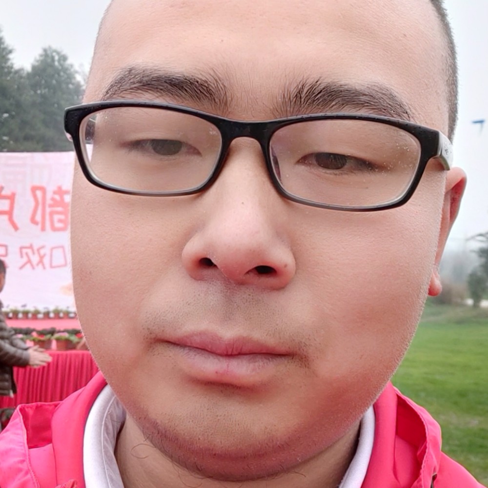 百褶裙保卫曾经的照片