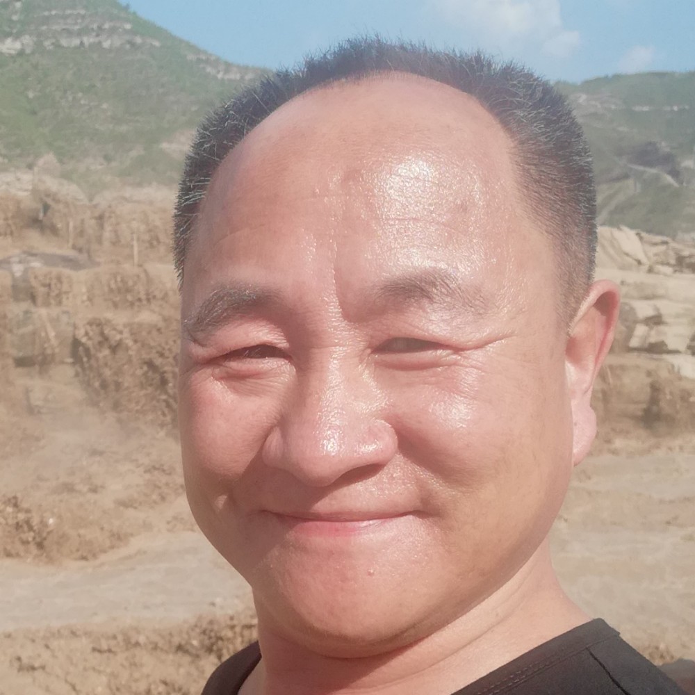 老黏的照片