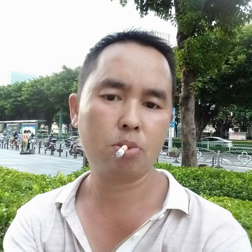 青琯苦恋紧张的照片