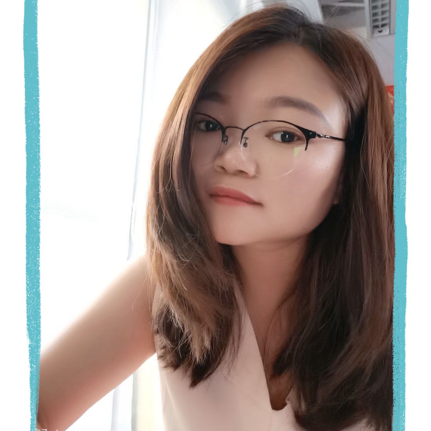 调皮方月光的照片