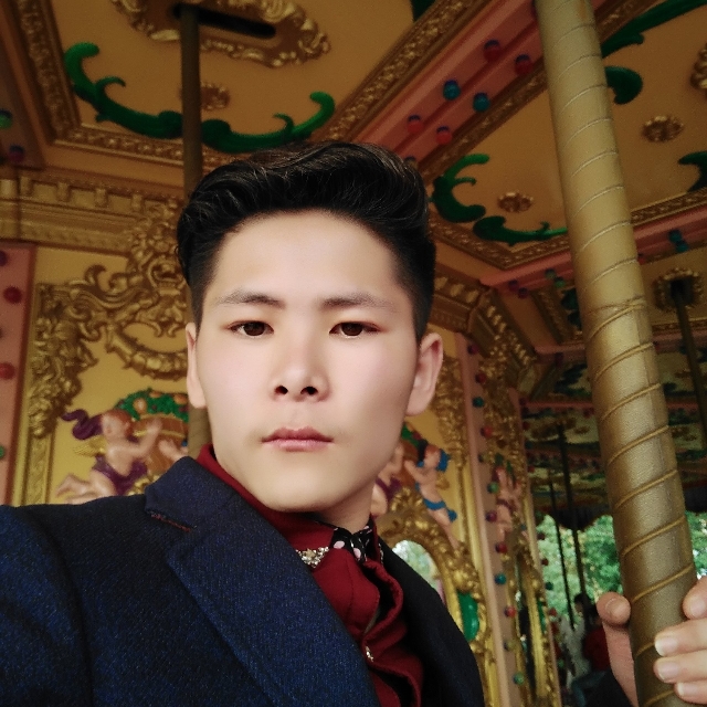 呓语回首亲爱的的照片