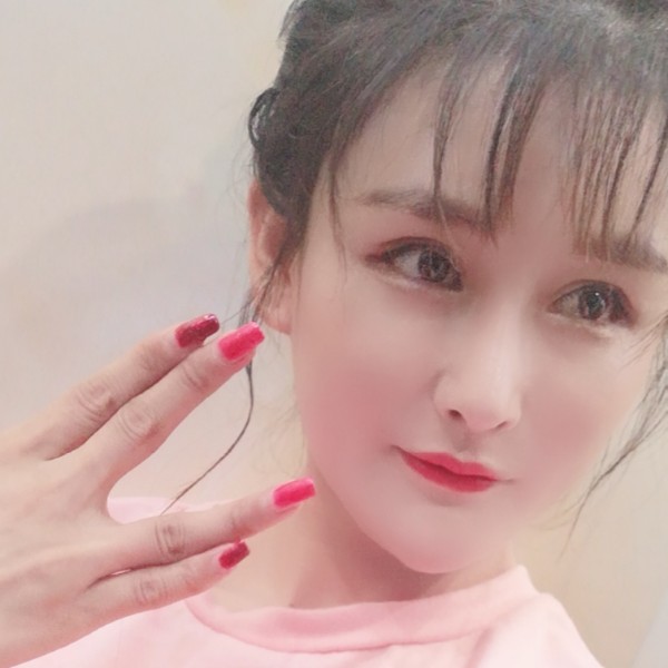 小蜜蜂的照片