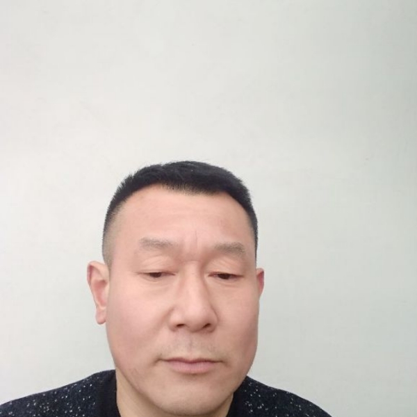 何梓羽的照片