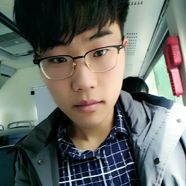 小生卟才的照片