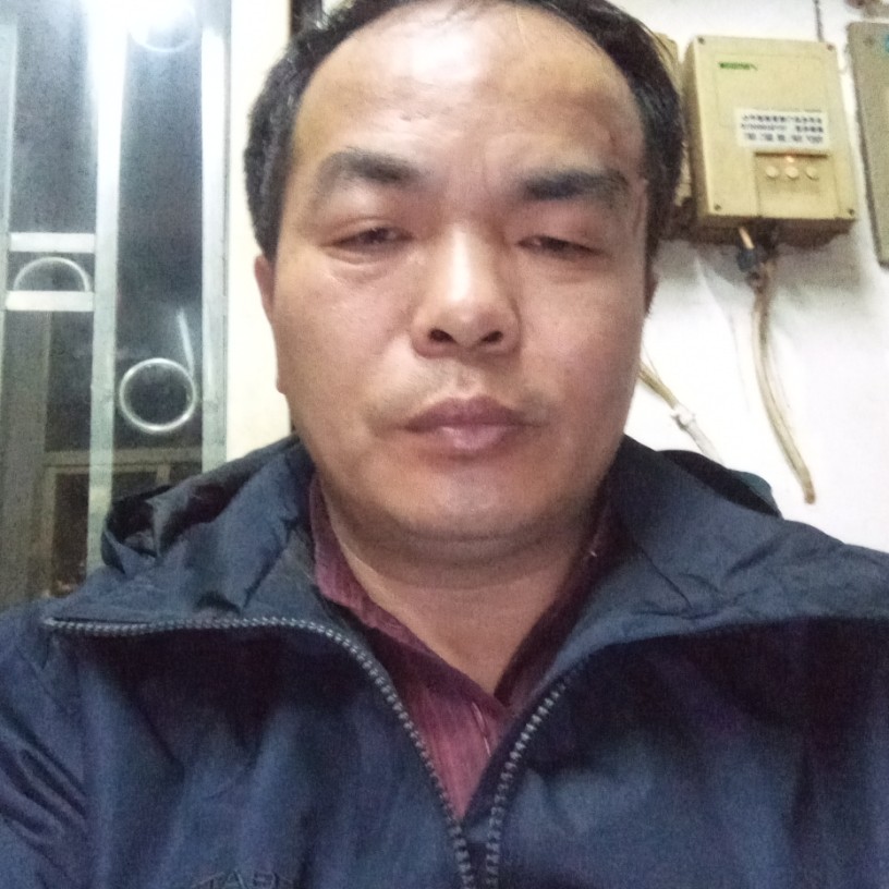 黄輝，的照片