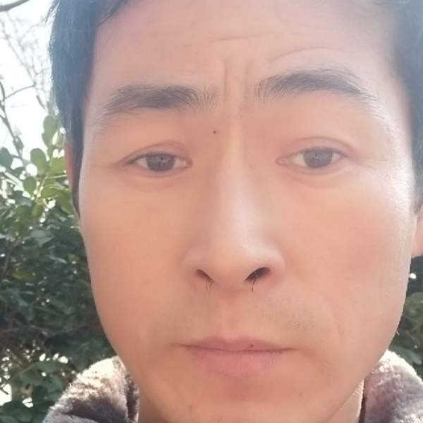 积极扯凉笙的照片
