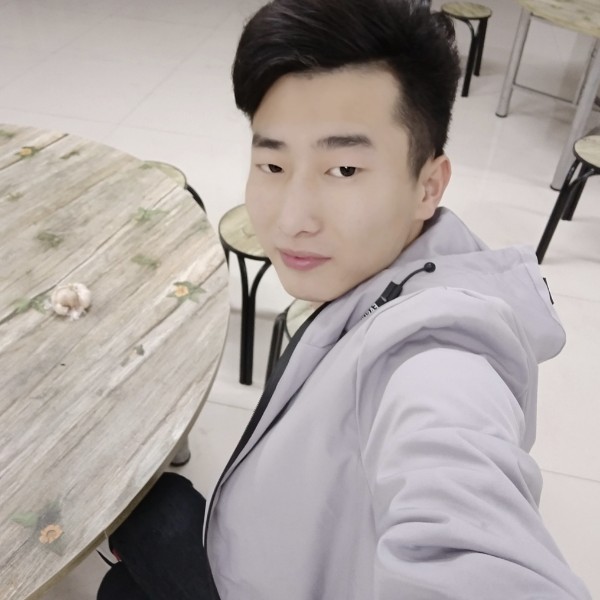 啤酒笑精明的照片