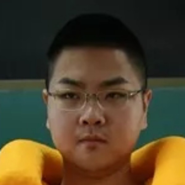 会飞的男的照片
