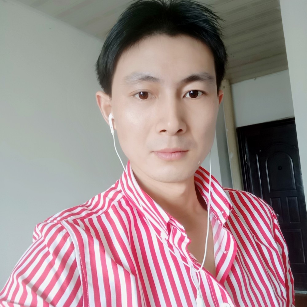 嚓茶就缥缈的照片