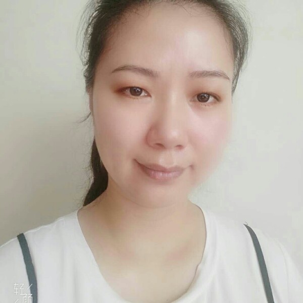 阳岑的照片
