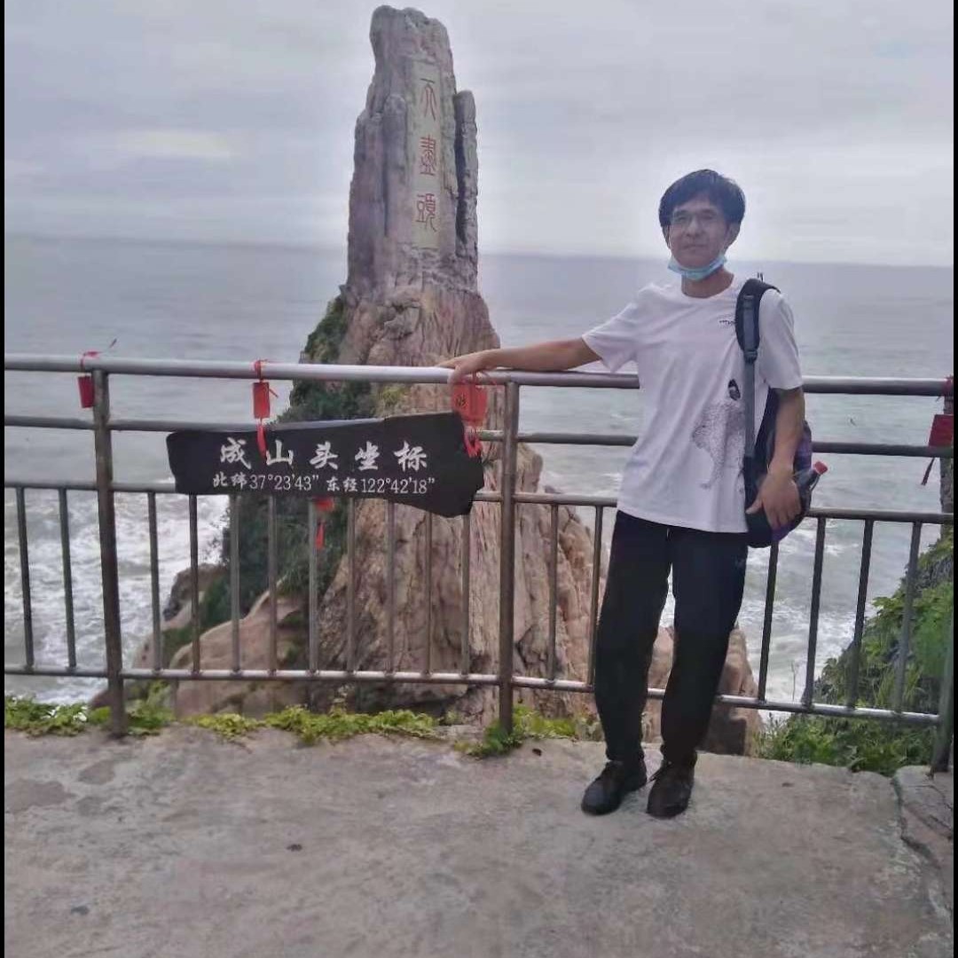 晴天里的雪的照片