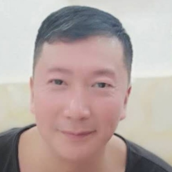张家骅的照片