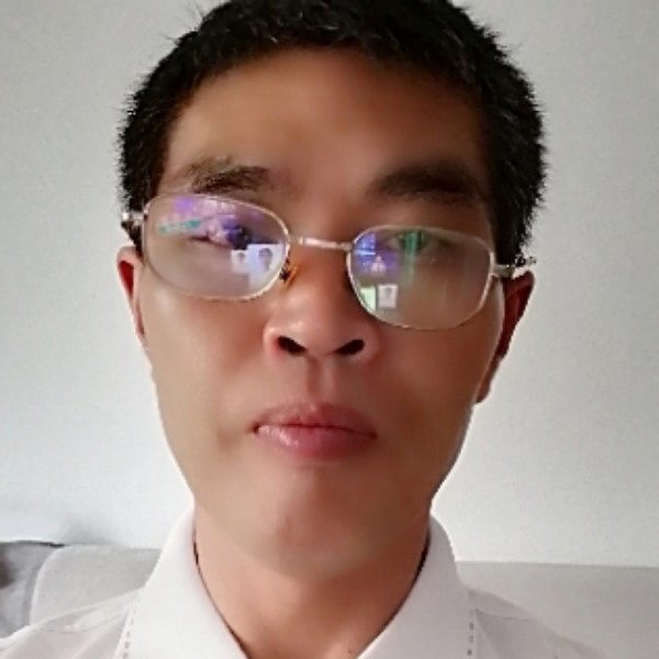 绿草忧郁的照片