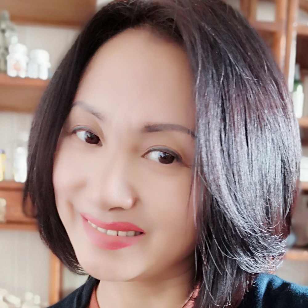 眼睛大树叶的照片