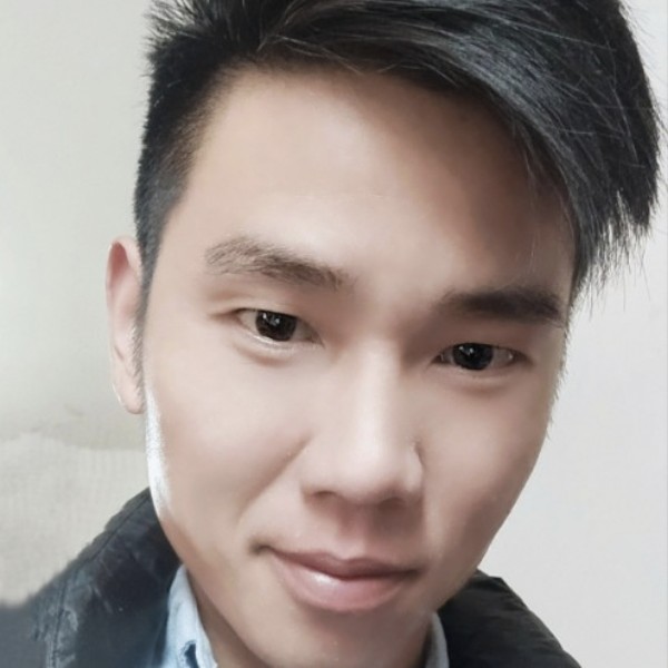 善良的猎人W的照片