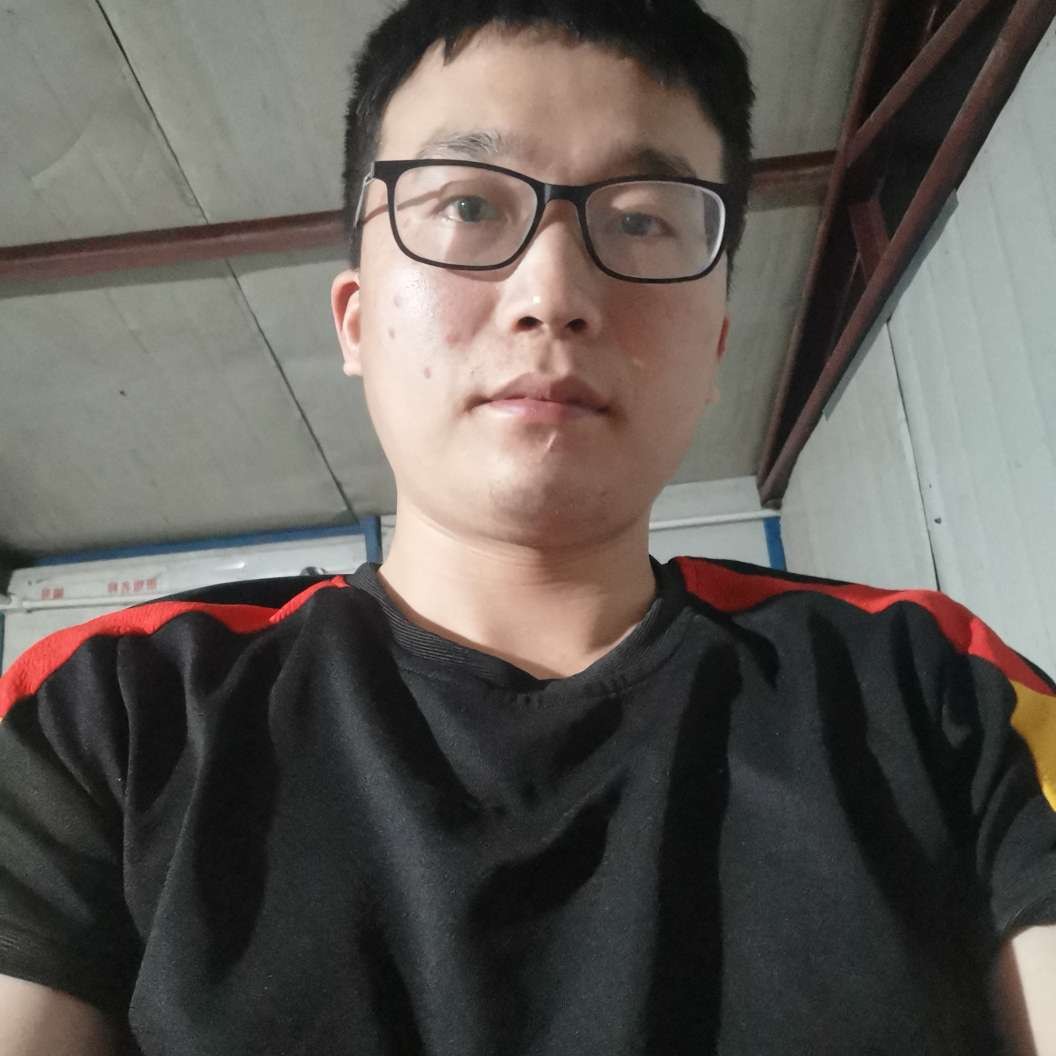 情动苦恋爱听歌的照片