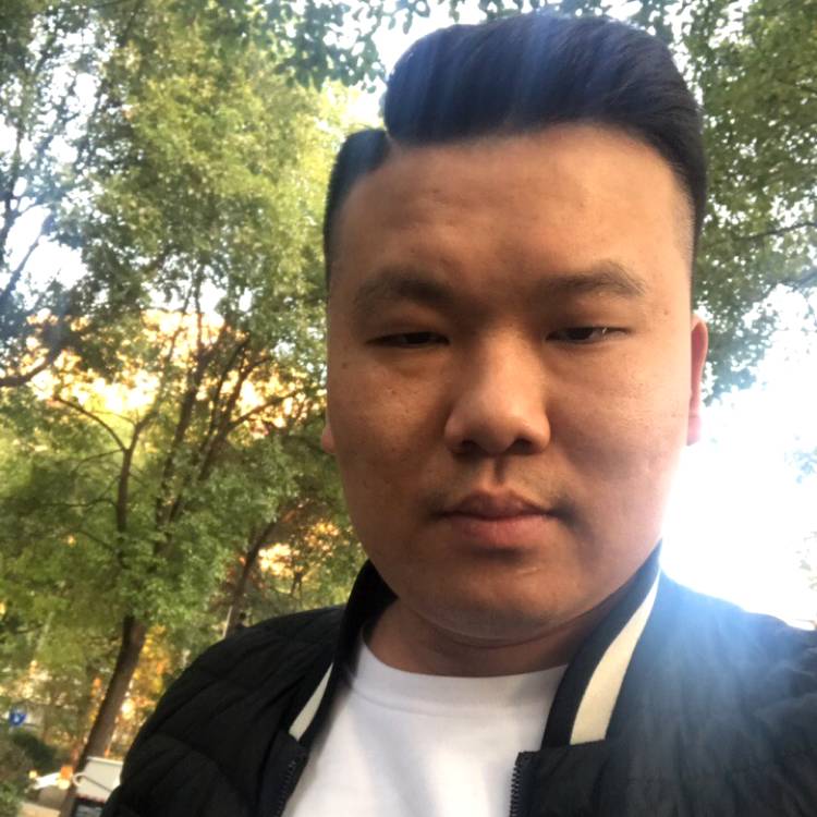 执手相看笑眼的照片
