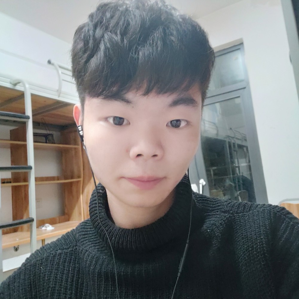军营铁汉的照片