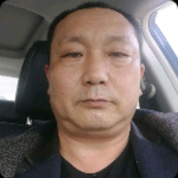 俊秀漫步若溪的照片
