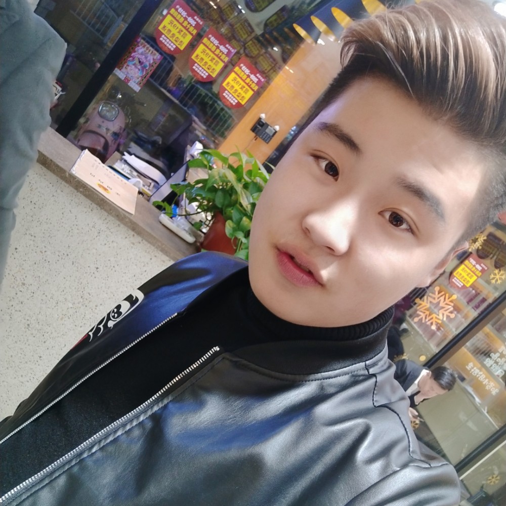 泽龙阿木的照片