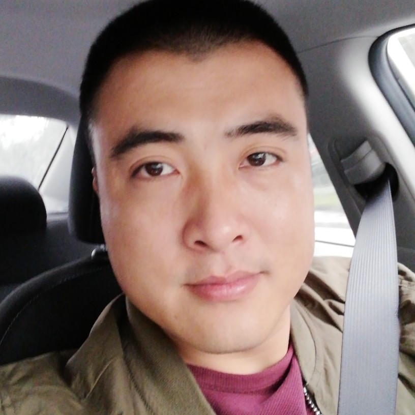 嘉儿傻笑的照片