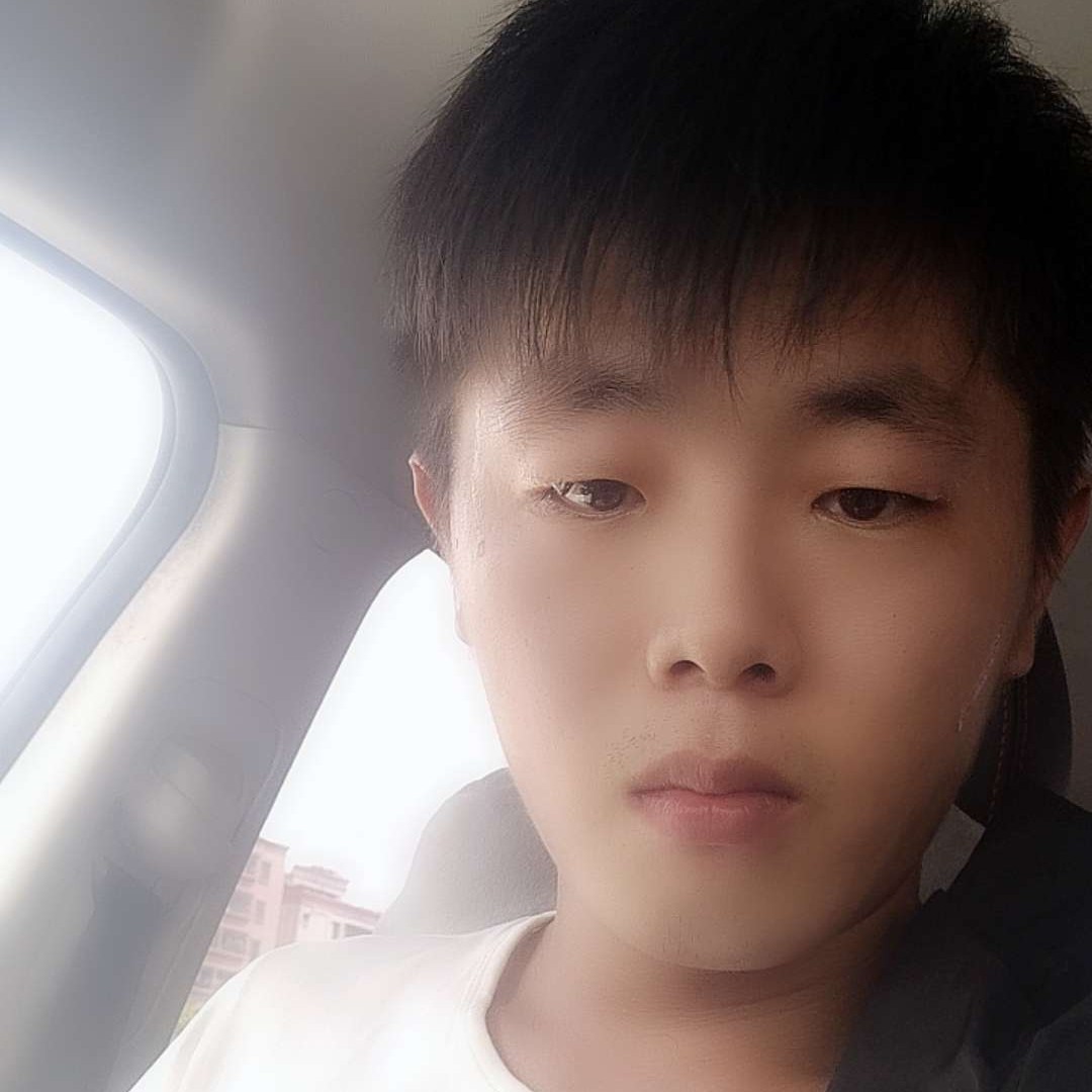 服饰怕黑的照片