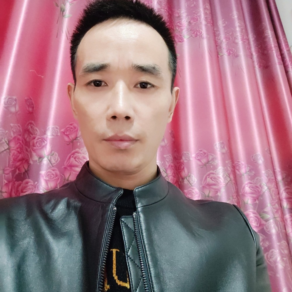 多情蹁跹春媱的照片