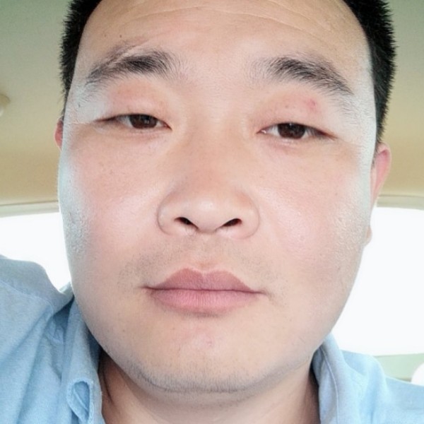 黑白小熊猫的照片