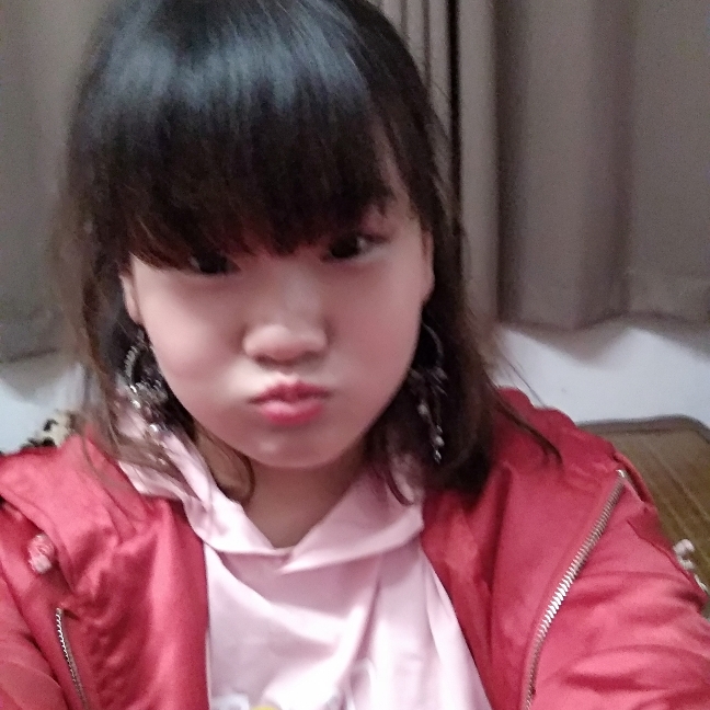清秀羽的照片