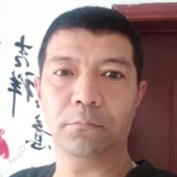80后的男人的照片