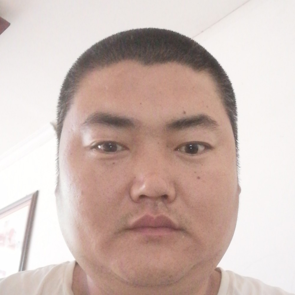 开心的胖哥丿的照片