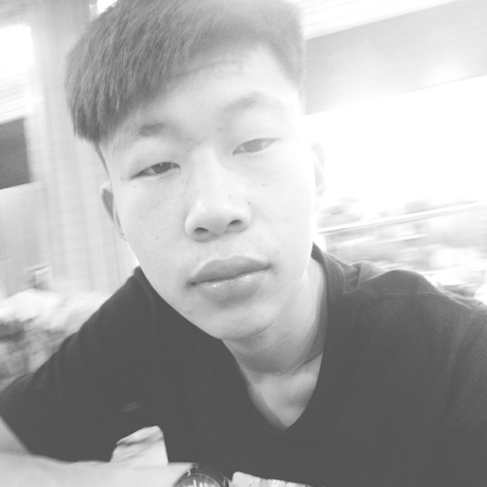 帅哥难过的照片