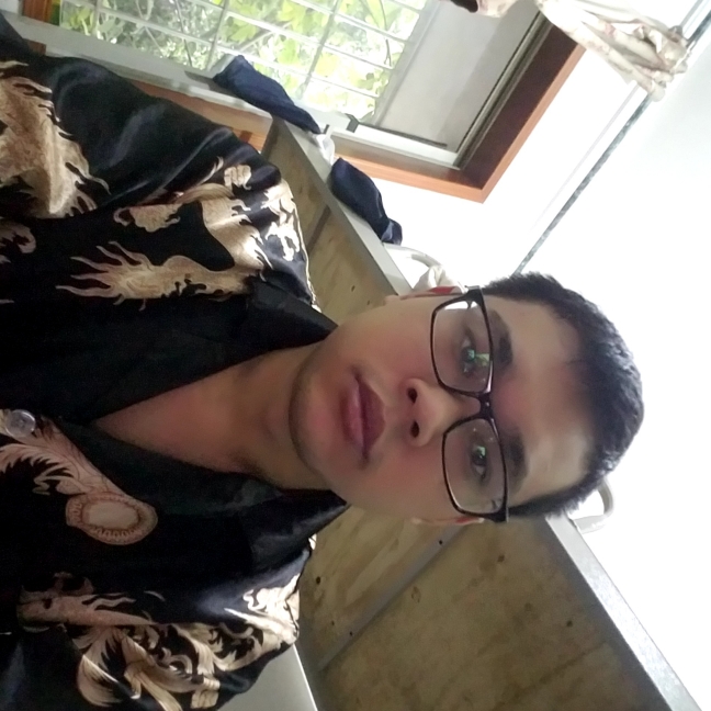 落后相许画板的照片