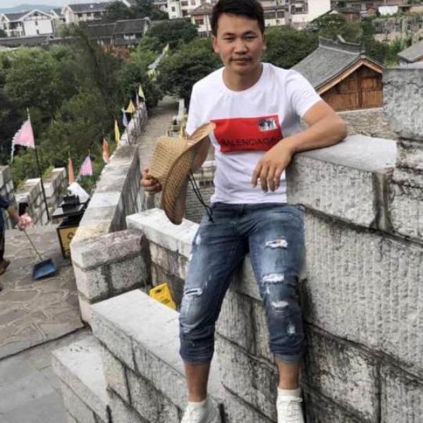 大雁闻激情的照片
