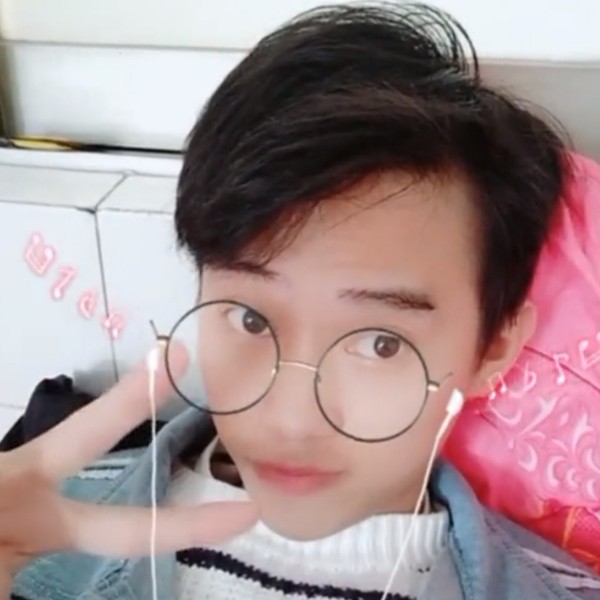 倪浩1的照片