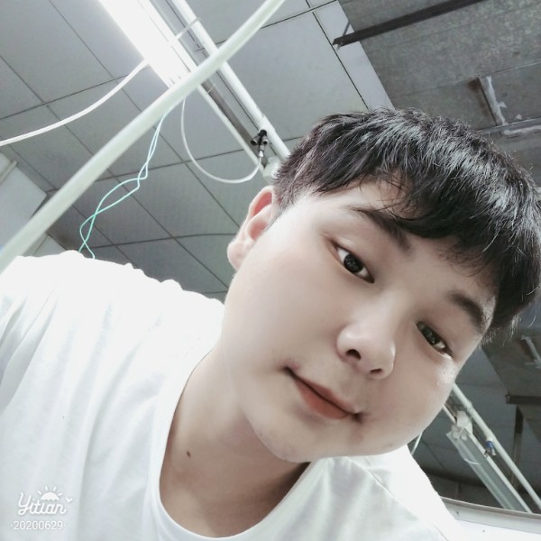 难过那百褶裙的照片