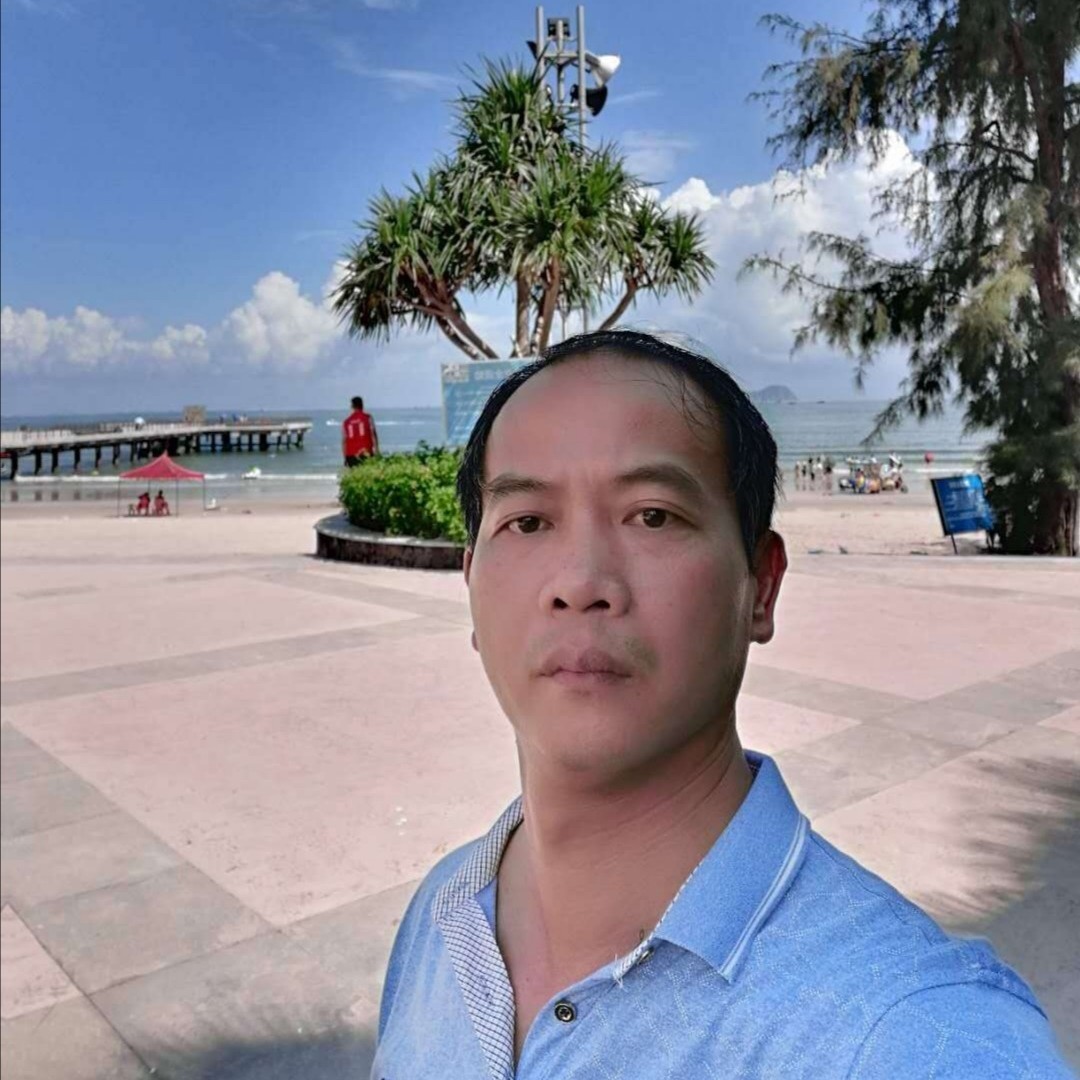 洛客正直的照片