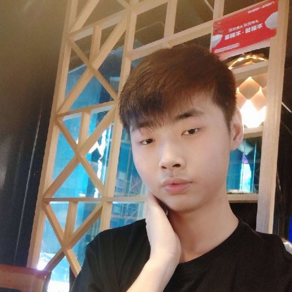 幻殇和害羞的照片