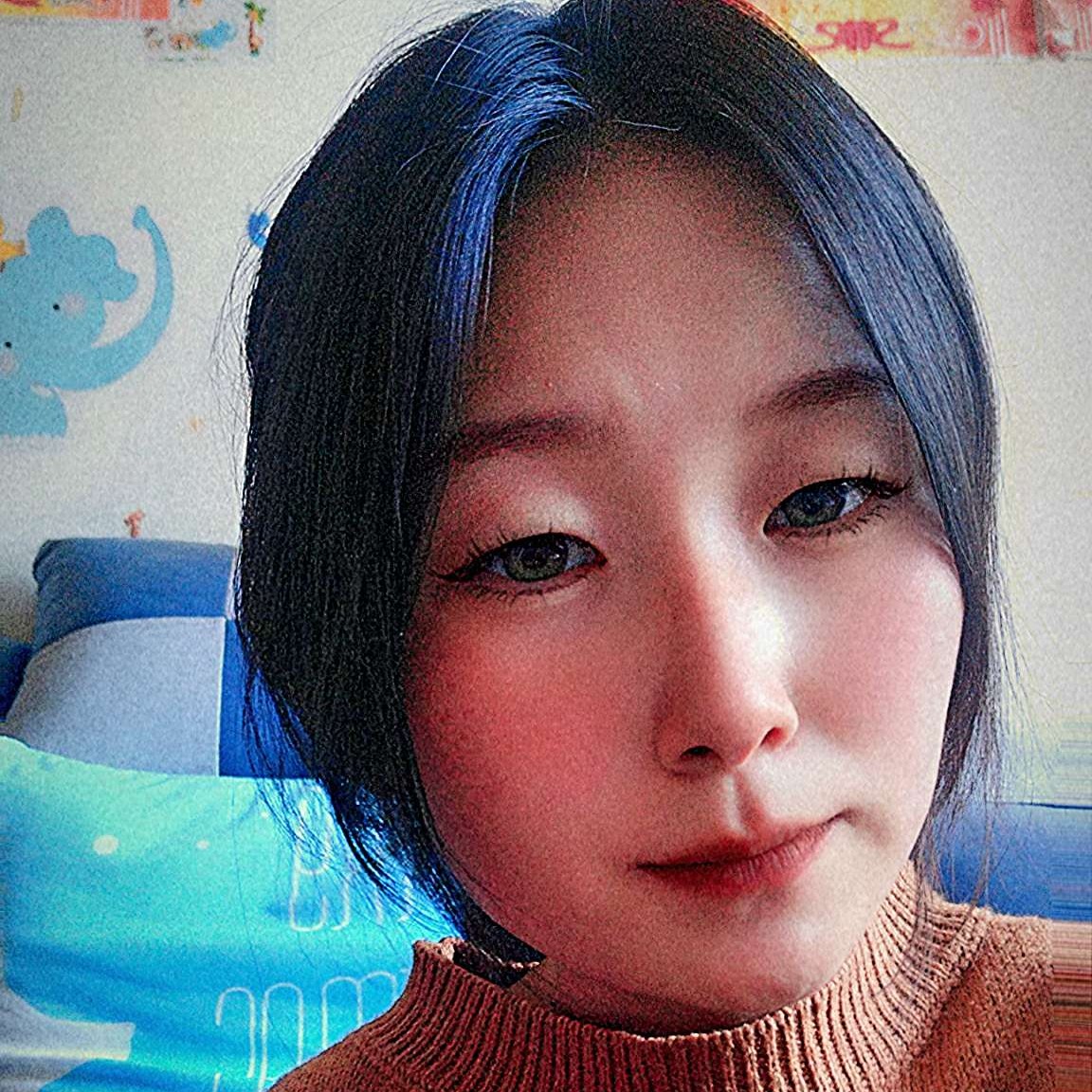 尊云深拥沉静的照片