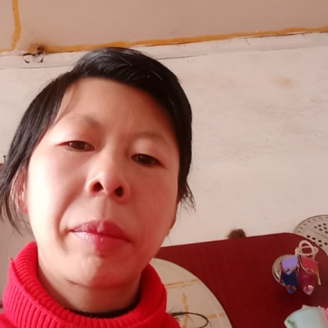 爱笑迎草莓1的照片