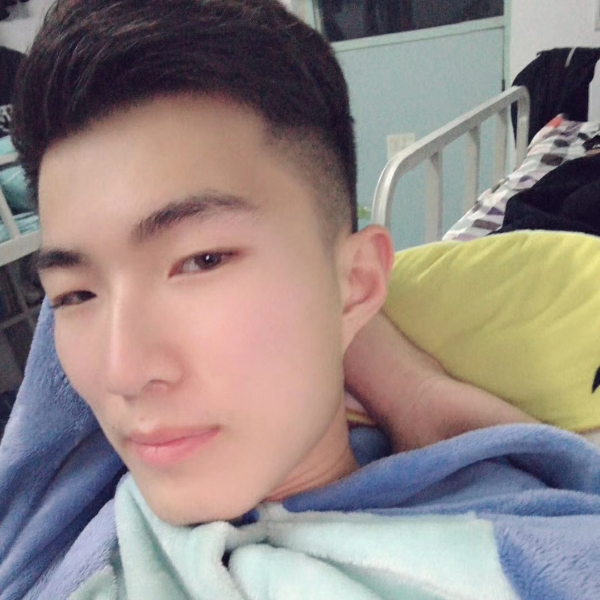 小鹏阿的照片