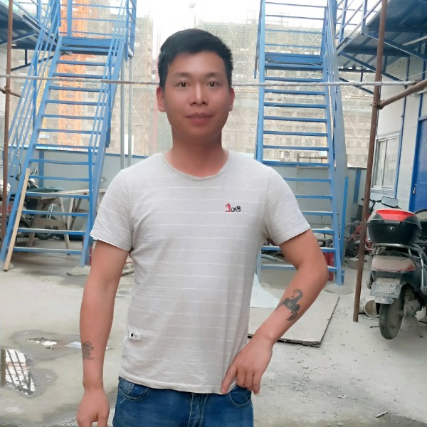 现代挽手流年的照片