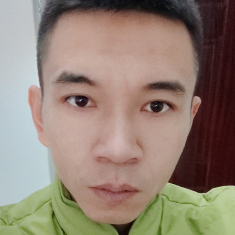 透彻鸡翅的照片