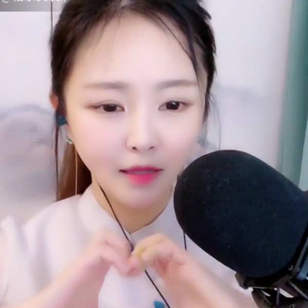 琴儿大小姐的照片