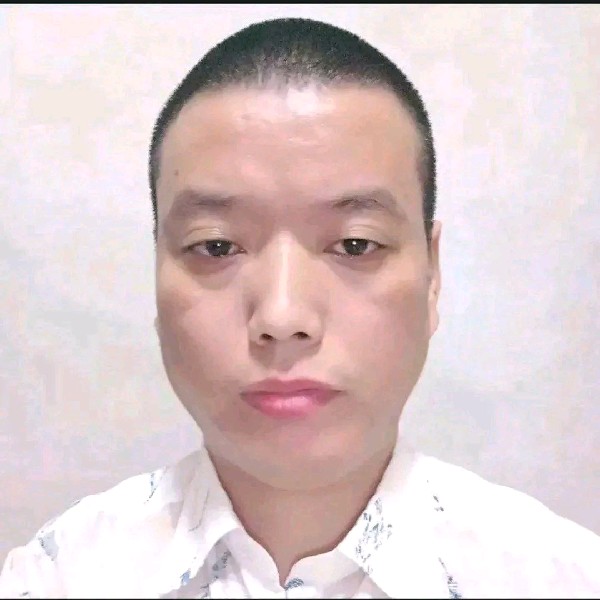 安静漫步橘子的照片