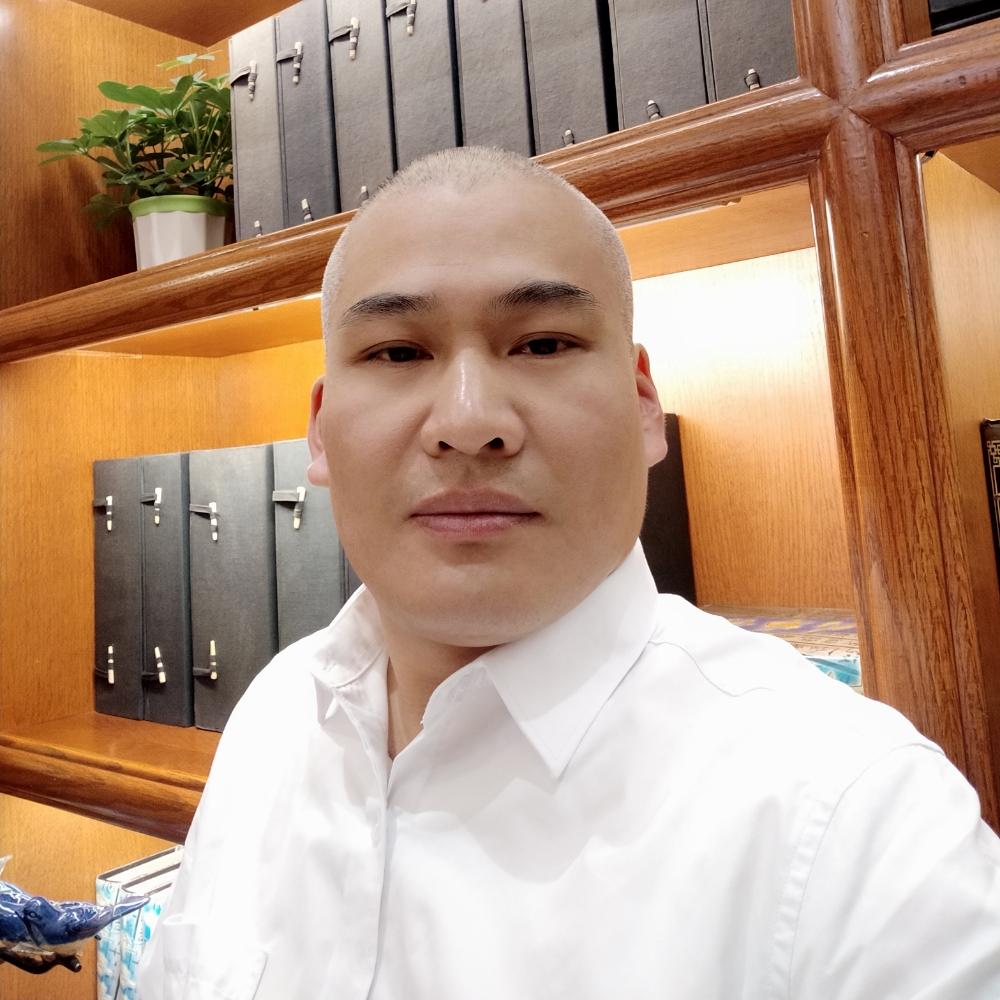欧情克拉西娃的照片