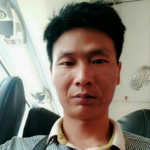 一个转身，两个世的照片