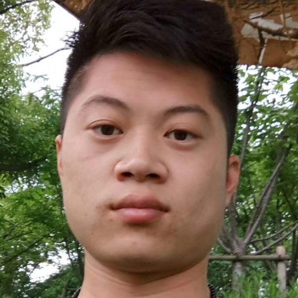 平湖拿愤怒的照片